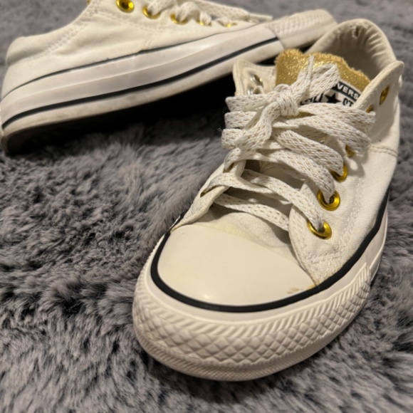 Converse White Chuck Taylor All-Star Lift Sneakers - Picture 9 of 12